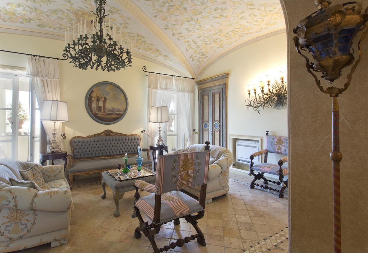 Casa Raiola By Caprirooms Exteriör bild